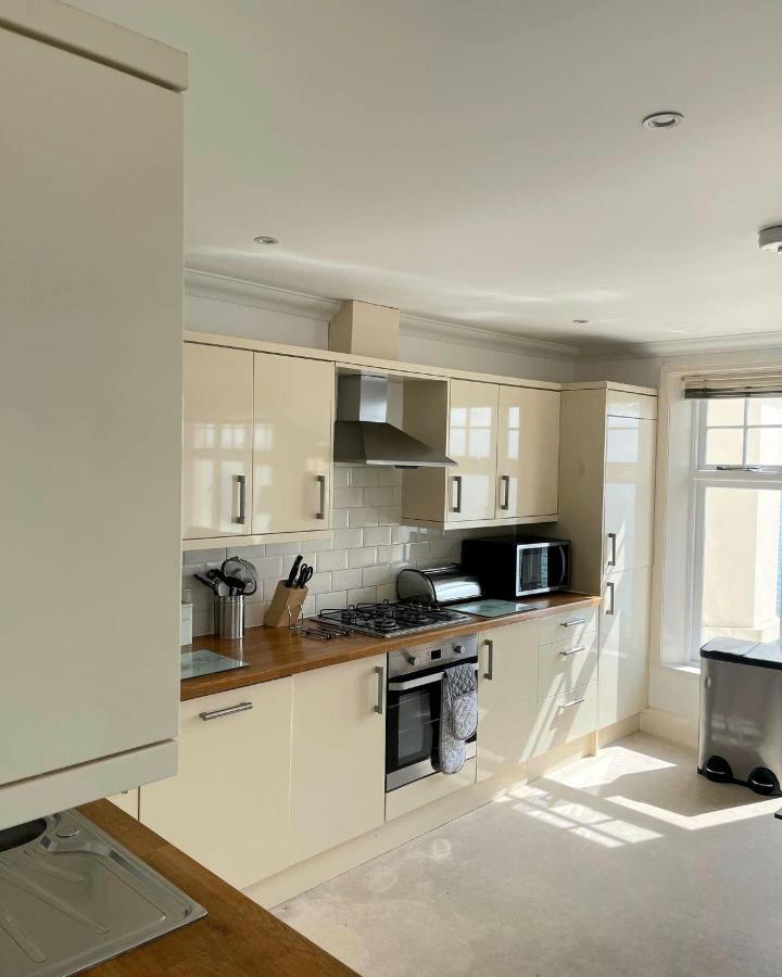 Shore Thing Beachfront Apartment Ramsgate - Sleeps 4 Buitenkant foto