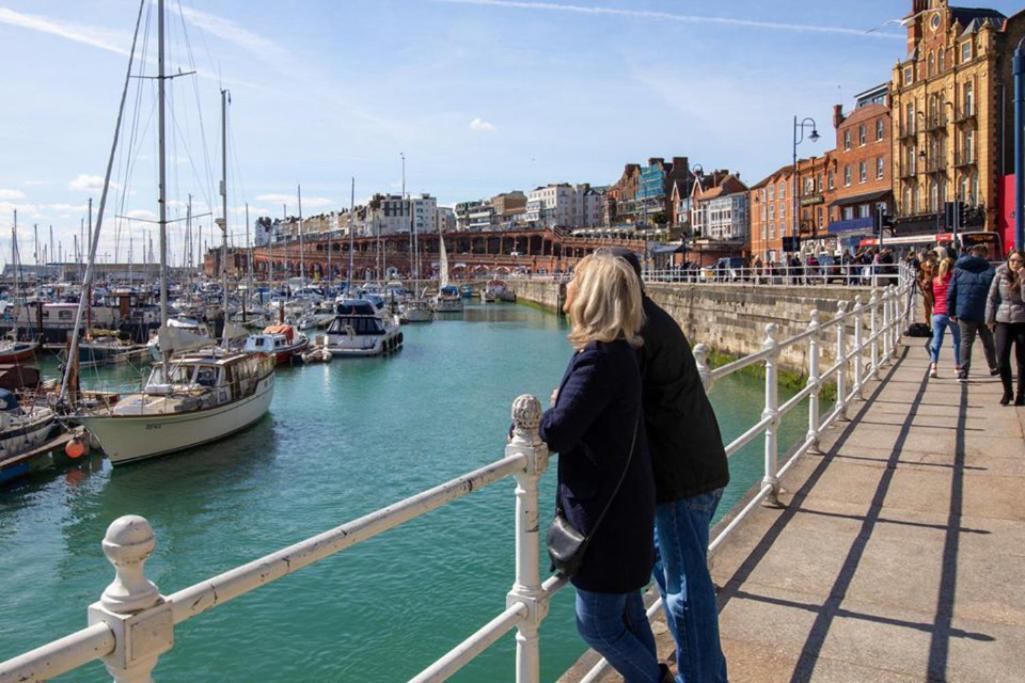 Shore Thing Beachfront Apartment Ramsgate - Sleeps 4 Buitenkant foto